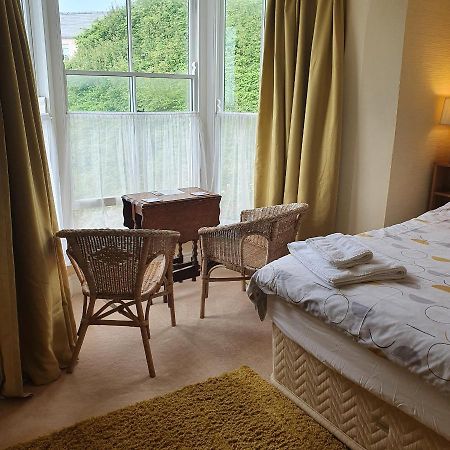 Pendyffryn Manor Bed & Breakfast Little Haven Eksteriør bilde