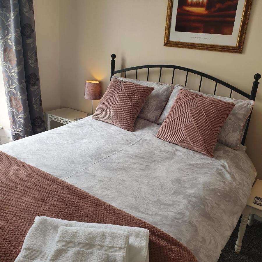 Pendyffryn Manor Bed & Breakfast Little Haven Eksteriør bilde