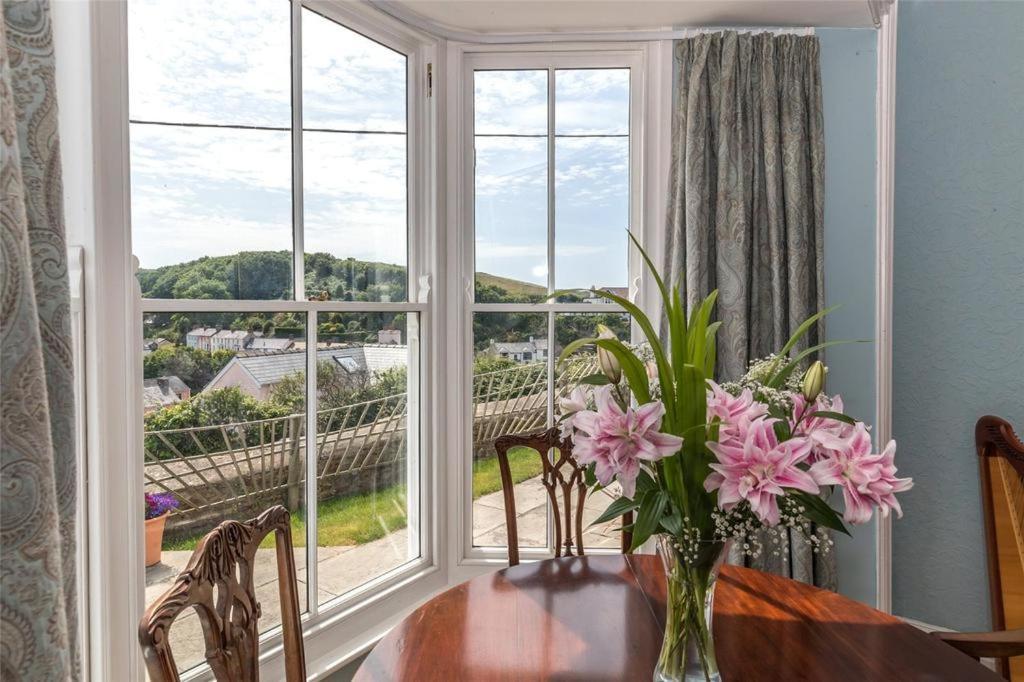 Pendyffryn Manor Bed & Breakfast Little Haven Eksteriør bilde
